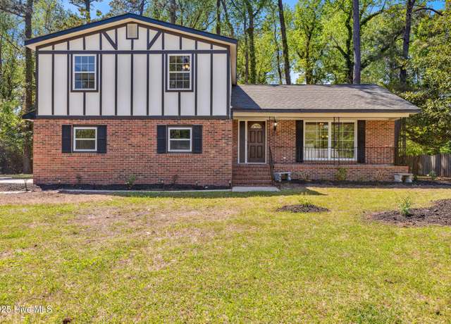 Property at 209 W Blackbeard Rd, Wilmington, NC 28409, 4 beds, 2.5 baths