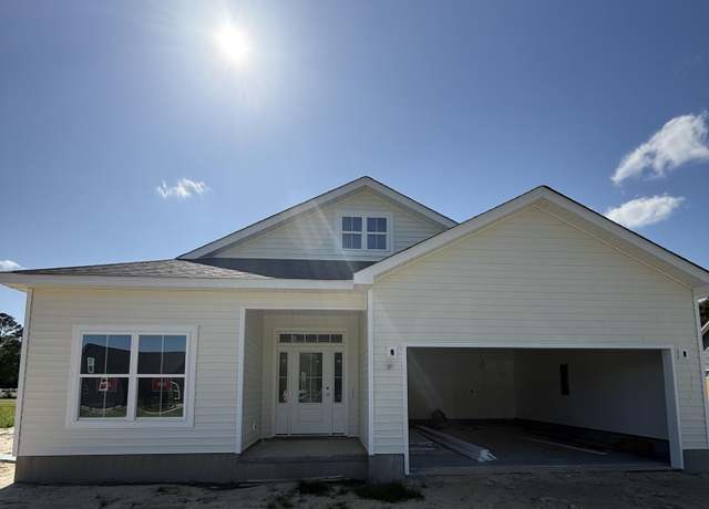 Property at 305 Belgian Ct, Richlands, NC 28574, 3 beds, 2.5 baths