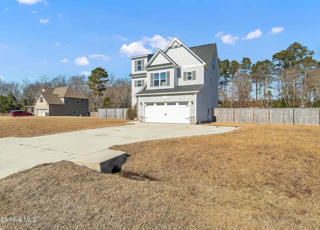 Property at 104 Rose Trellis Way, Hubert, NC 28539, 4 beds, 3.5 baths