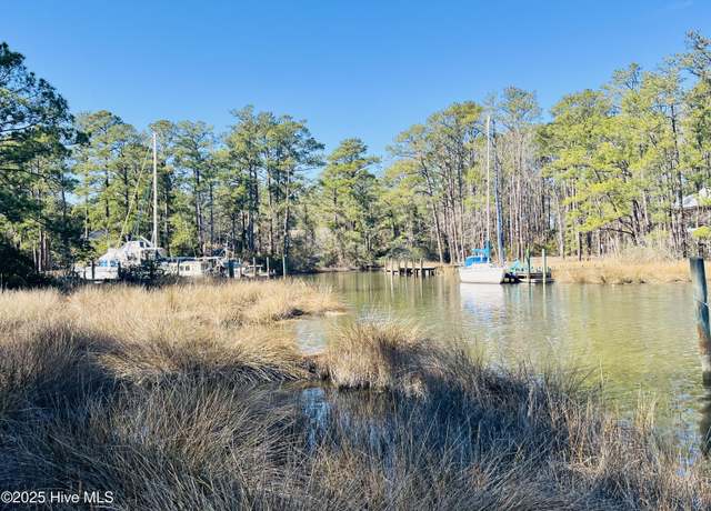 Property at 6017 Harbour Way, Oriental, NC 28571
