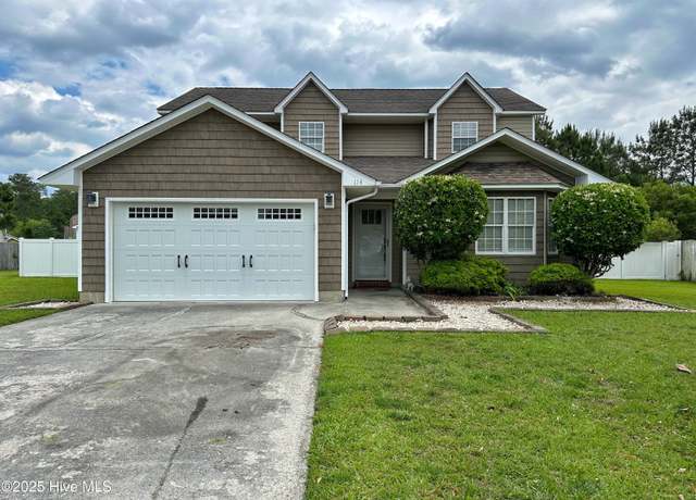 Property at 114 Chestnut Ct, Jacksonville, NC 28546, 4 beds, 2.5 baths