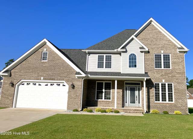 Property at 403 King Richard Ct, Jacksonville, NC 28546, 5 beds, 3 baths