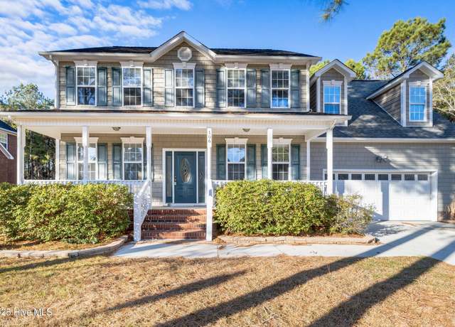 Property at 106 Forest Ln, Swansboro, NC 28584, 4 beds, 2.5 baths