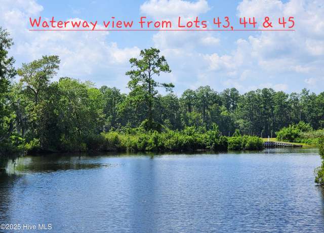 Property at 243 Highwood Ln, New Bern, NC 28562