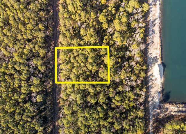 Property at 220 Kings Way, Gloucester, NC 28528