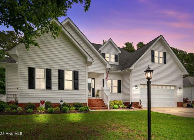 Property at 171 Adams Ln, Washington, NC 27889, 4 beds, 3.5 baths