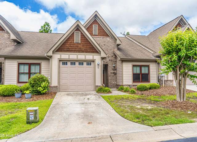 Property at 25 Elk Ridge Ln, Southern Pines, NC 28387, 2 beds, 2 baths