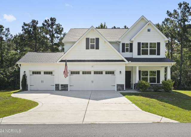 Property at 113 Wax Myrtle Way, Sneads Ferry, NC 28460, 4 beds, 2.5 baths