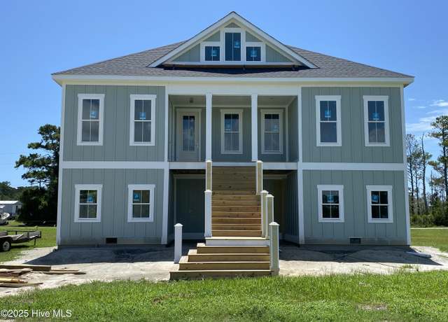 Property at 111 Jade St, Beaufort, NC 28516, 3 beds, 3 baths