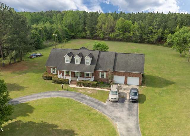 Property at 829 Broad Muskeg Rd, Fayetteville, NC 28312, 3 beds, 3 baths