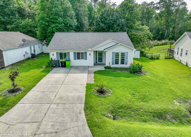Property at 127 Luke Ct, New Bern, NC 28560, 3 beds, 2 baths