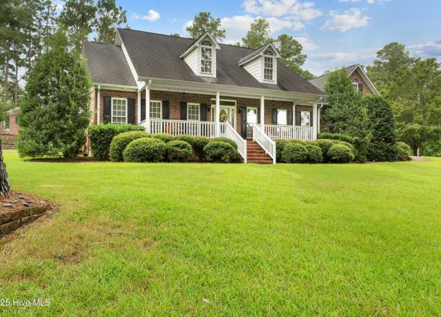 Property at 144 Lakepoint Dr, Rockingham, NC 28379, 3 beds, 2.5 baths