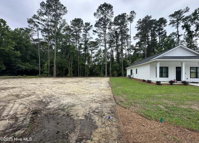 Property at 605 N Timberly Ln, Burgaw, NC 28425