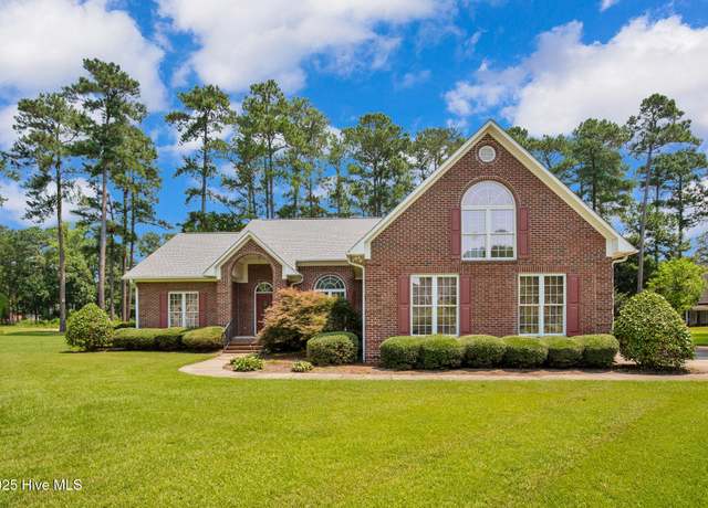 Property at 294 Martinleer Ct, Fayetteville, NC 28311, 4 beds, 3 baths