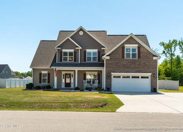 Property at 1011 Whiskey Ct, Grimesland, NC 27837, 5 beds, 4 baths