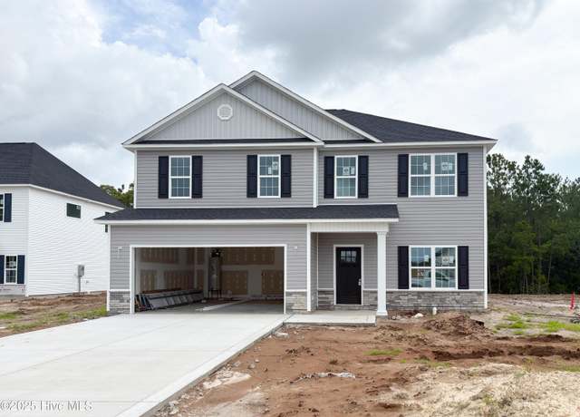 Property at 722 Ellabond St, Sneads Ferry, NC 28460, 4 beds, 2.5 baths