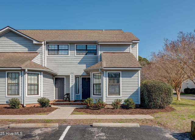 Property at 1707 S 41st St Apt H, Wilmington, NC 28403, 3 beds, 3 baths