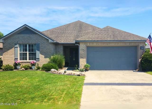 Property at 115 Castle Bay Dr, Hampstead, NC 28443, 3 beds, 2 baths