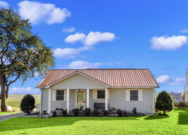 Property at 641 Shoreline Dr W, Sunset Beach, NC 28468, 3 beds, 2.5 baths