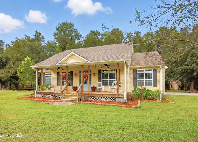 Property at 105 S Warren Xing, Burgaw, NC 28425, 3 beds, 2.5 baths