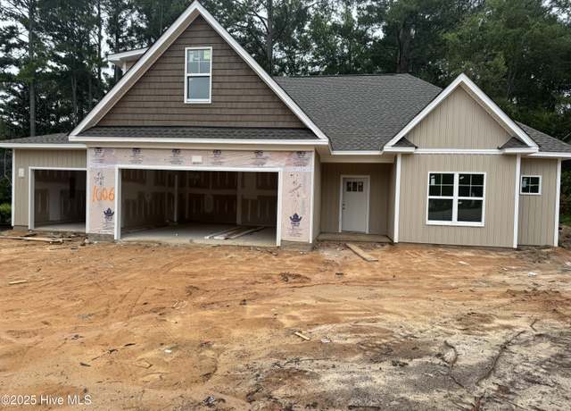Property at 1006 E Prospect Ave, Raeford, NC 28376, 3 beds, 2 baths