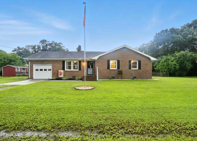 Property at 104 Marian Ave, Elizabeth City, NC 27909, 3 beds, 2 baths