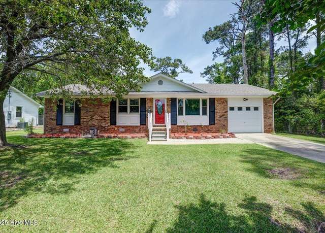 Property at 927 Harrell Dr, Morehead City, NC 28557, 3 beds, 1.5 baths