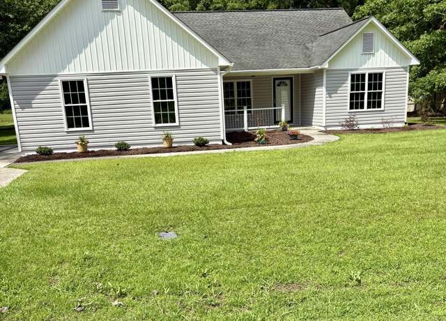 Property at 106 Waterside Dr, Bath, NC 27808, 4 beds, 3 baths