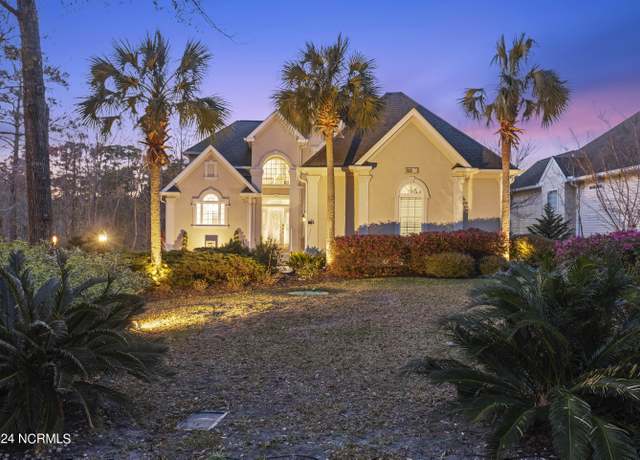 Property at 522 Medcalf Dr SW, Sunset Beach, NC 28468, 6 beds, 4.5 baths