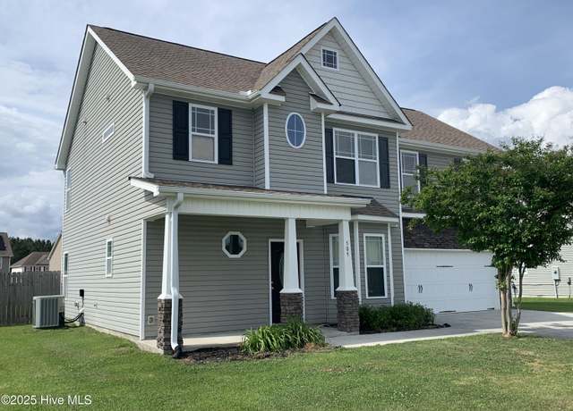 Property at 509 Louvre Ln, Jacksonville, NC 28546, 4 beds, 2.5 baths