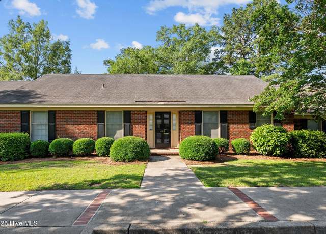 Property at 809 Greenbriar Rd, Kinston, NC 28501, 2 beds, 2 baths