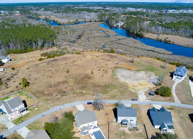Property at 113 Camelot Dr, Holly Ridge, NC 28445