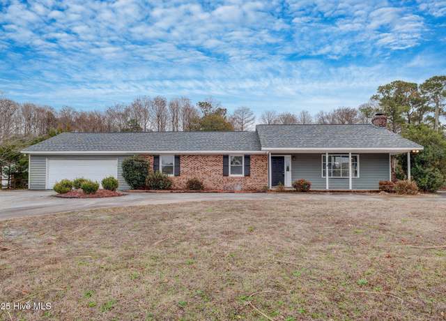 Property at 7814 Archdale Rd, Wilmington, NC 28411, 3 beds, 2 baths