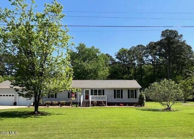Property at 201 Wake Ave, Edenton, NC 27932, 3 beds, 2 baths