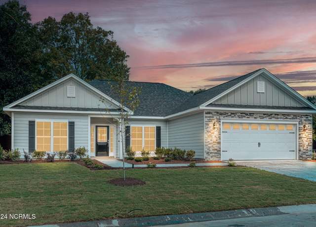 Property at 126 Firethorn Cir, Wallace, NC 28466, 4 beds, 3 baths
