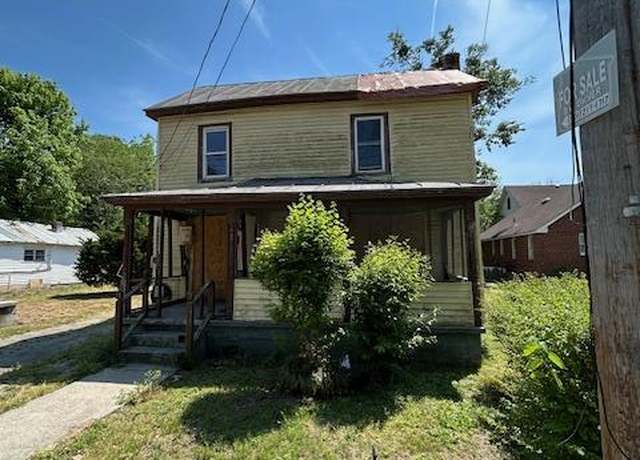 Property at 131 W Peterson St, Edenton, NC 27932, 3 beds, 2 baths