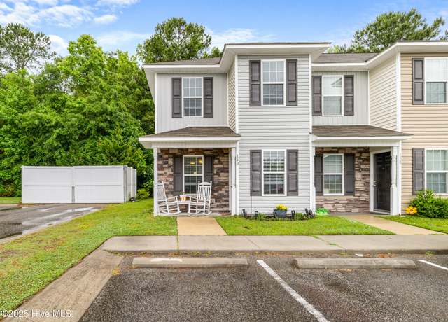 Property at 140 Heather Glen Cir, Havelock, NC 28532, 2 beds, 2.5 baths