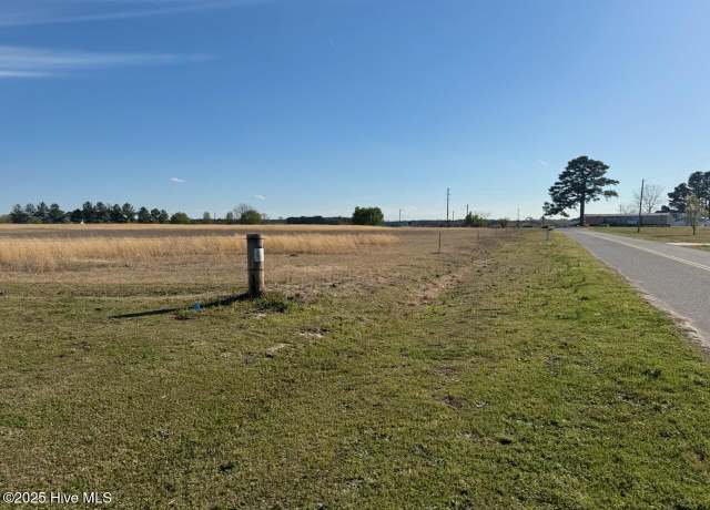 Property at 6733 Skeeter Pond Rd, Grifton, NC 28530