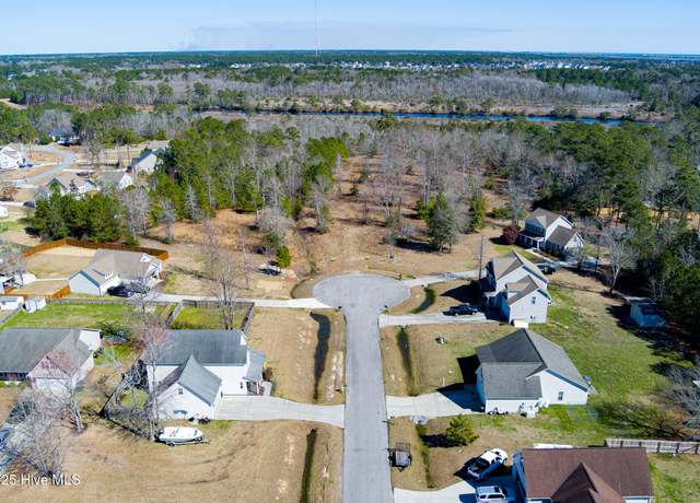 Property at 118 Norine Dr, Holly Ridge, NC 28445