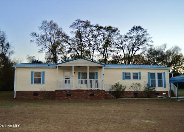Property at 112 Tinderwood Dr, Goldsboro, NC 27534, 3 beds, 2 baths
