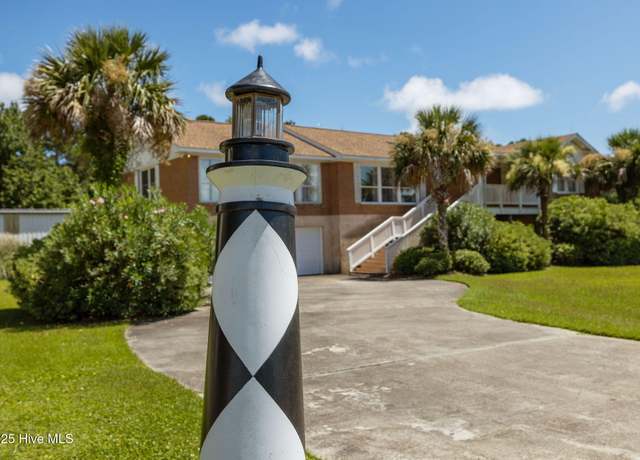 Property at 233 Shell Hill Rd, Sea Level, NC 28577, 3 beds, 2 baths
