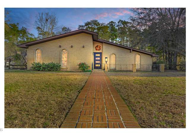 Property at 226 Pinewood Dr, Minnesott Beach, NC 28510, 3 beds, 2 baths