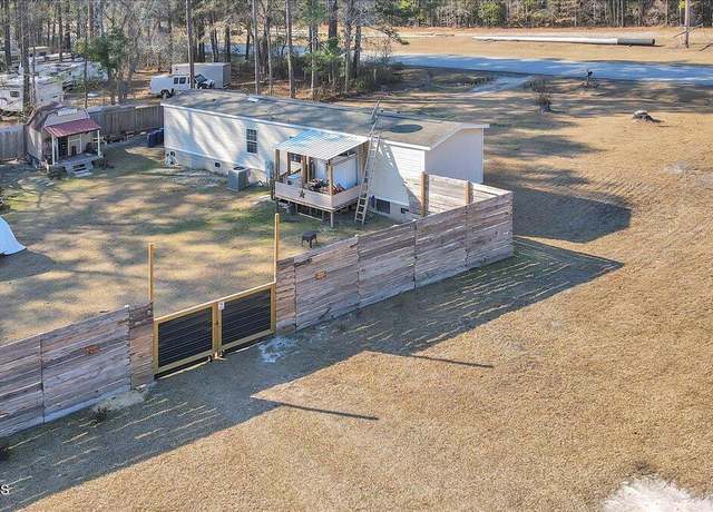 Property at 8465 Nc-53, Burgaw, NC 28425, 2 beds, 2 baths