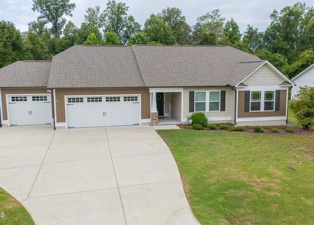 Property at 207 Highland Park Dr, Goldsboro, NC 27534, 3 beds, 2 baths