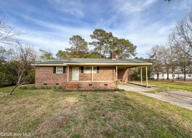 Property at 5980 Us Highway 117 S, Burgaw, NC 28425, 2 beds, 1 bath