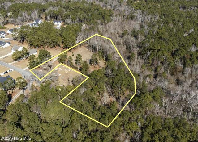 Property at 939 Union Bethel Rd, Hampstead, NC 28443