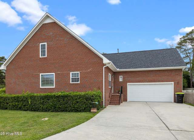 Property at 281 Bay Run, Newport, NC 28570, 3 beds, 2.5 baths