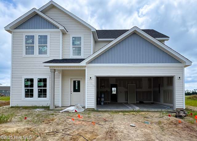 Property at 911 Wild Azalea Way, Hubert, NC 28539, 4 beds, 2.5 baths