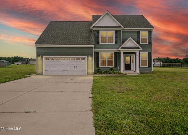 Property at 103 Red Maple Dr, Elizabeth City, NC 27909, 4 beds, 2.5 baths