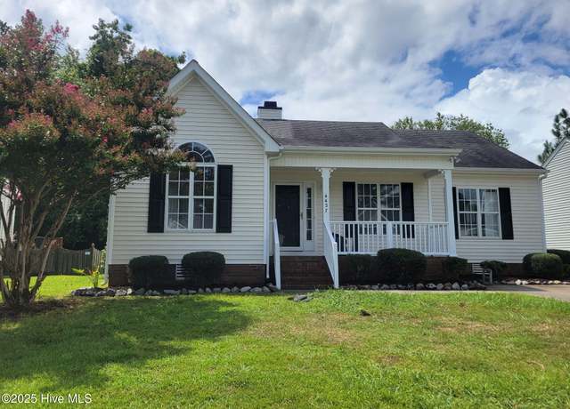 Property at 4427 Surrey Meadows Dr, Winterville, NC 28590, 3 beds, 2 baths